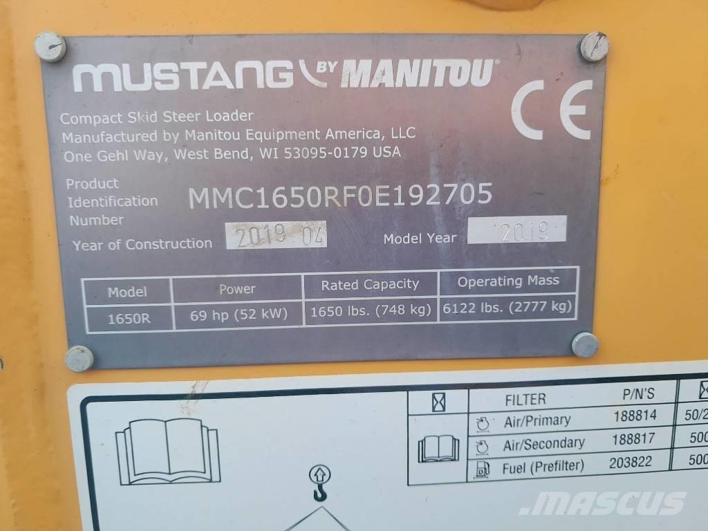 Mustang 1650 R لوادر انزلاقية التوجيه
