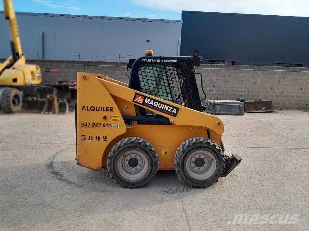 Mustang 1650 R لوادر انزلاقية التوجيه