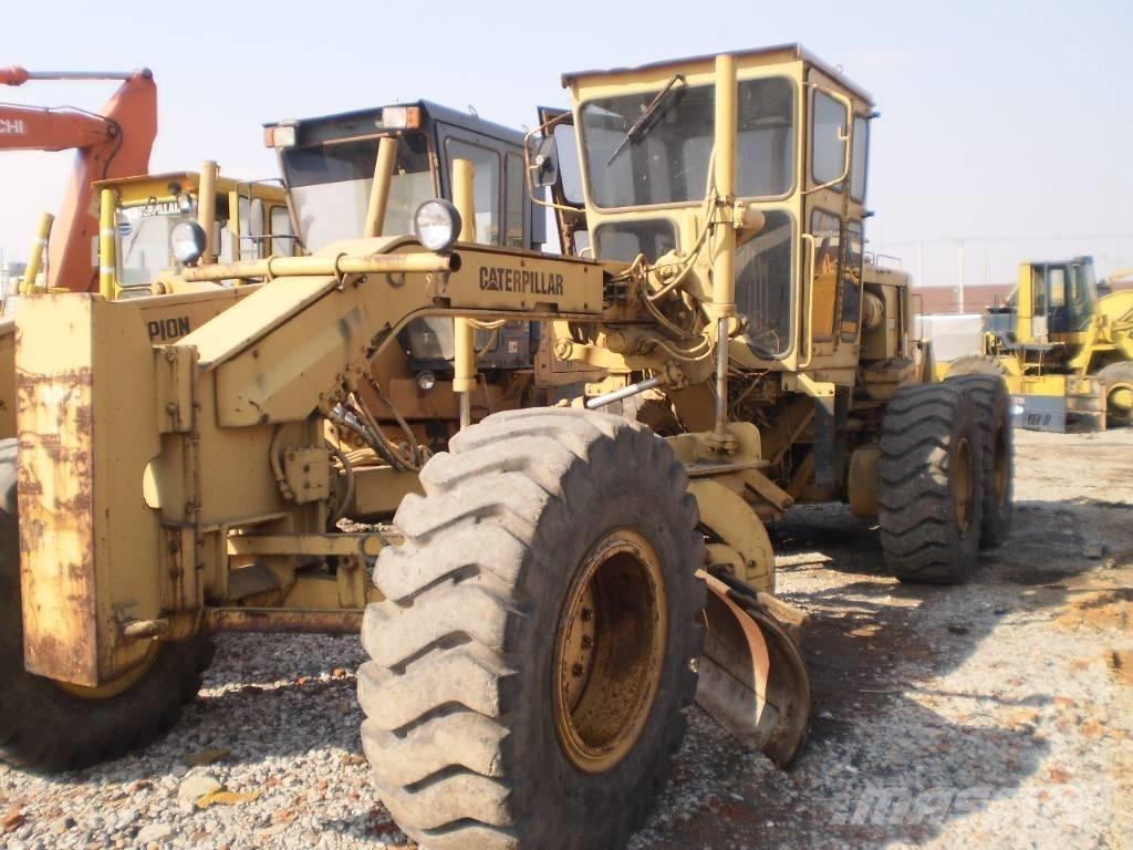 CAT 14 G معدات تمهيد الطرق