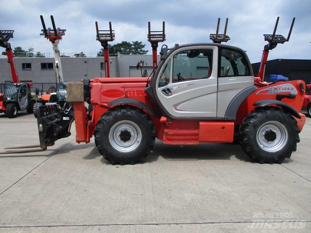 Manitou MT 1440 (124) مناولات متداخلة