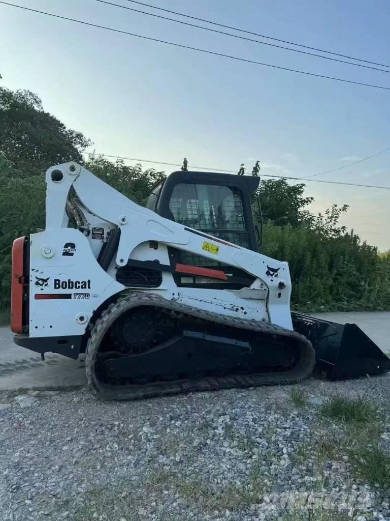 Bobcat T 770 لوادر انزلاقية التوجيه