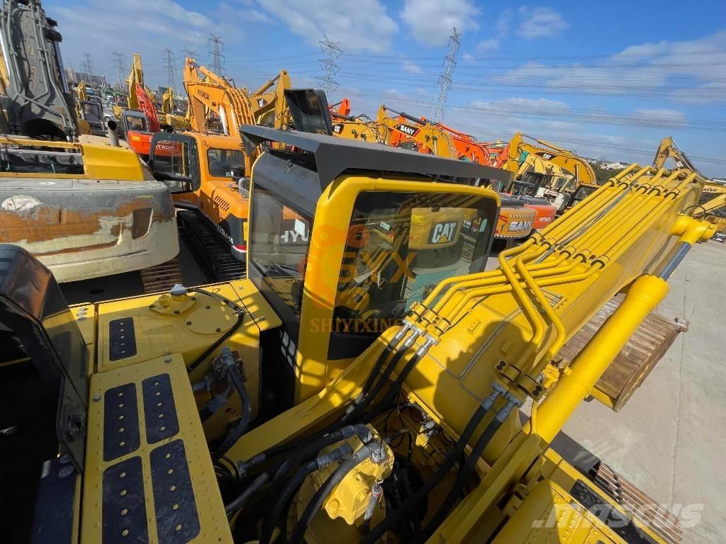 Komatsu PC 450 LC-8 حفارات زحافة