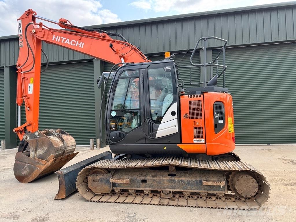 Hitachi ZX 135USBL-6 حفارات زحافة