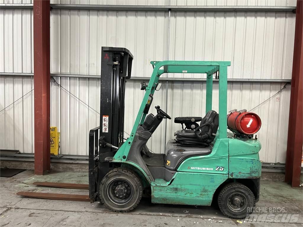 Mitsubishi FG25NT شاحنات LPG
