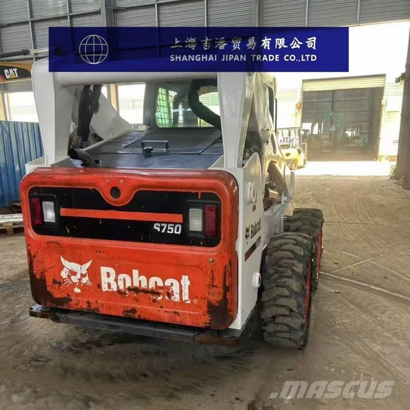 Bobcat S 750 لوادر انزلاقية التوجيه