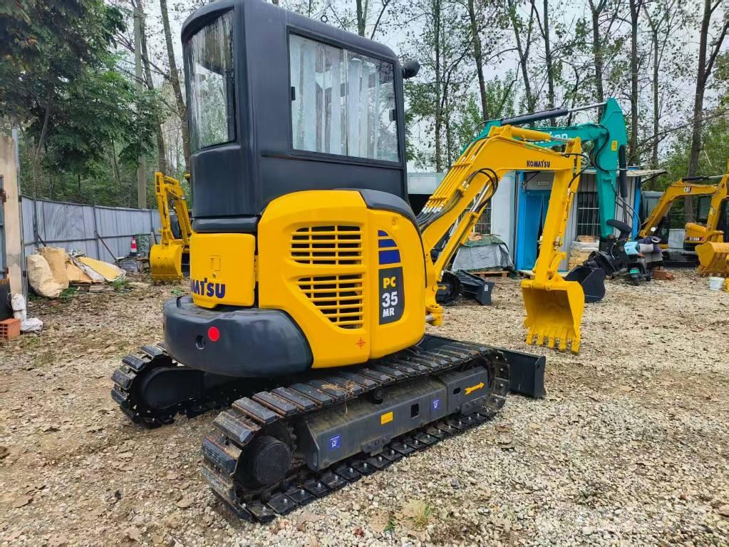 Komatsu PC 35 MR حفارات صغيرة أقل من 7 طن (حفارات صغيرة)