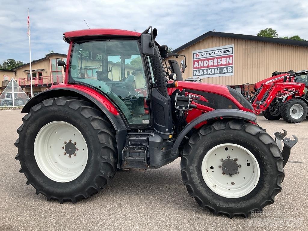 Valtra N174 Versu الجرارات