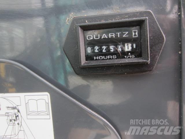 Kobelco SK 55 SR حفارات صغيرة أقل من 7 طن (حفارات صغيرة)
