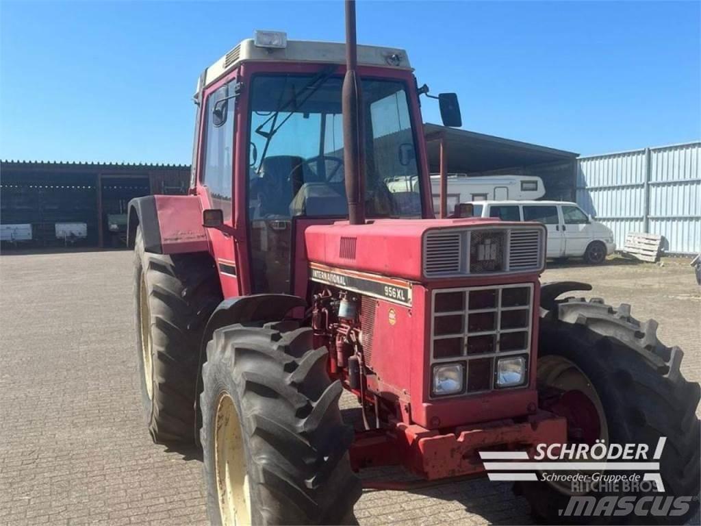 Case IH 956 XL الجرارات