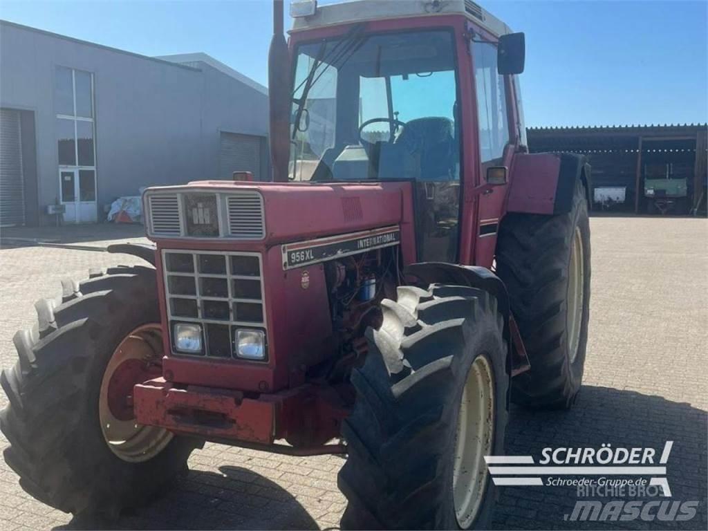 Case IH 956 XL الجرارات