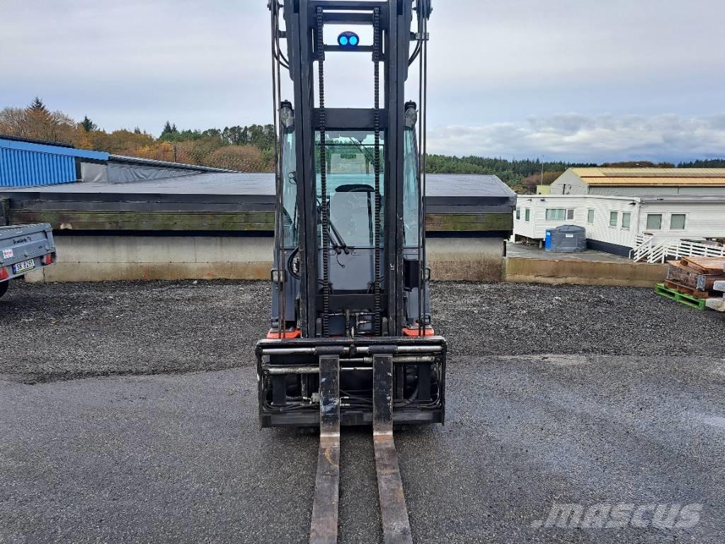 Toyota 8FBMT35 شاحنات ذات رافعات شوكية تعمل بالكهرباء