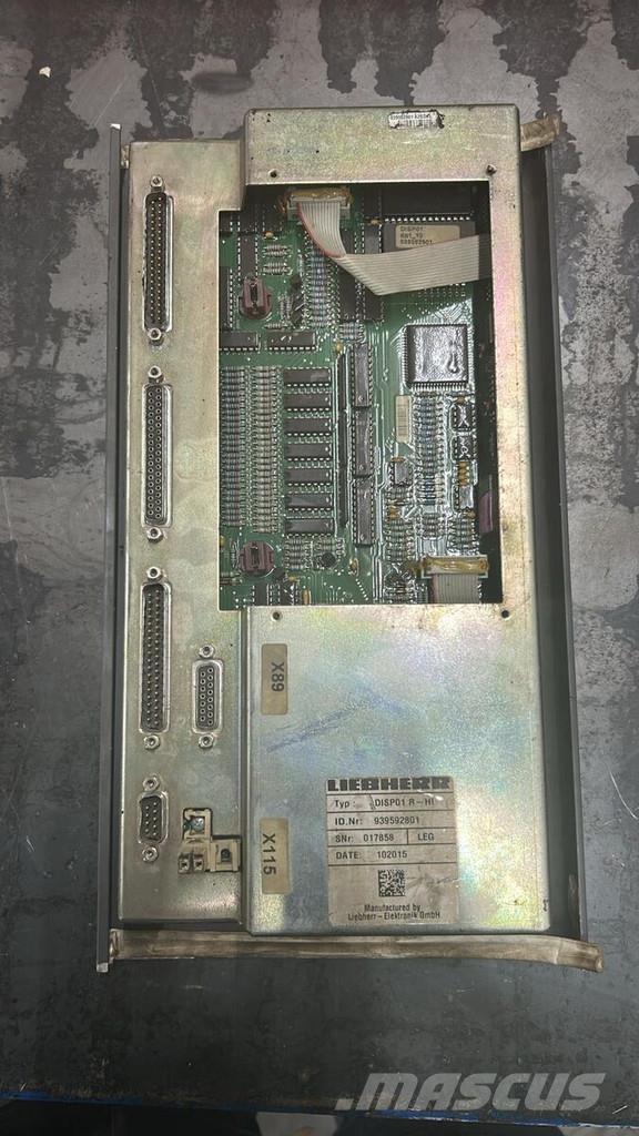 Liebherr 939592801 معدات النقل - غير ذلك