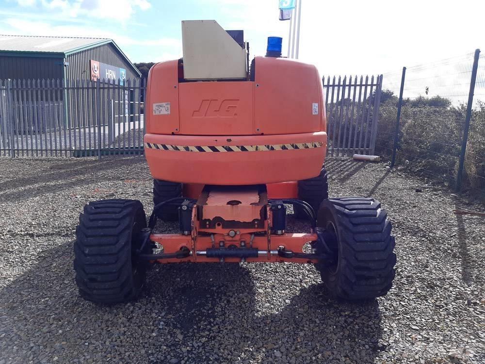 JLG BOOM LIFT رافعات سلة مفصلية