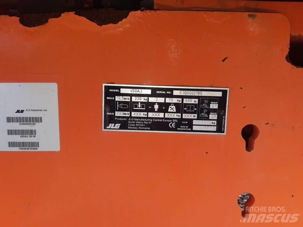 JLG BOOM LIFT رافعات سلة مفصلية