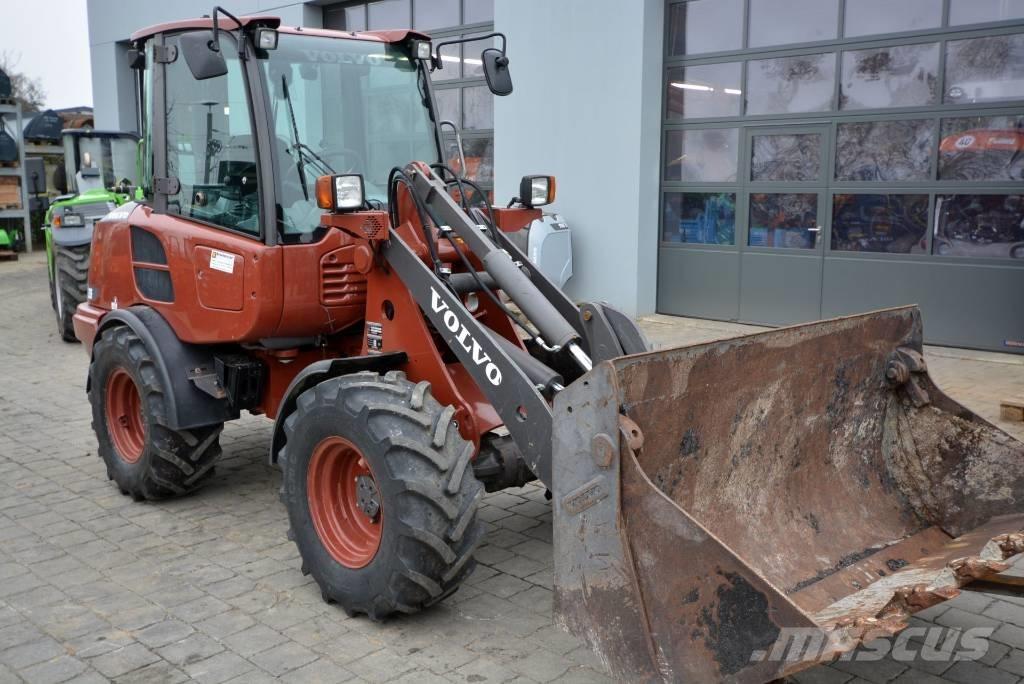 Volvo L 20 F لوادر بعجل