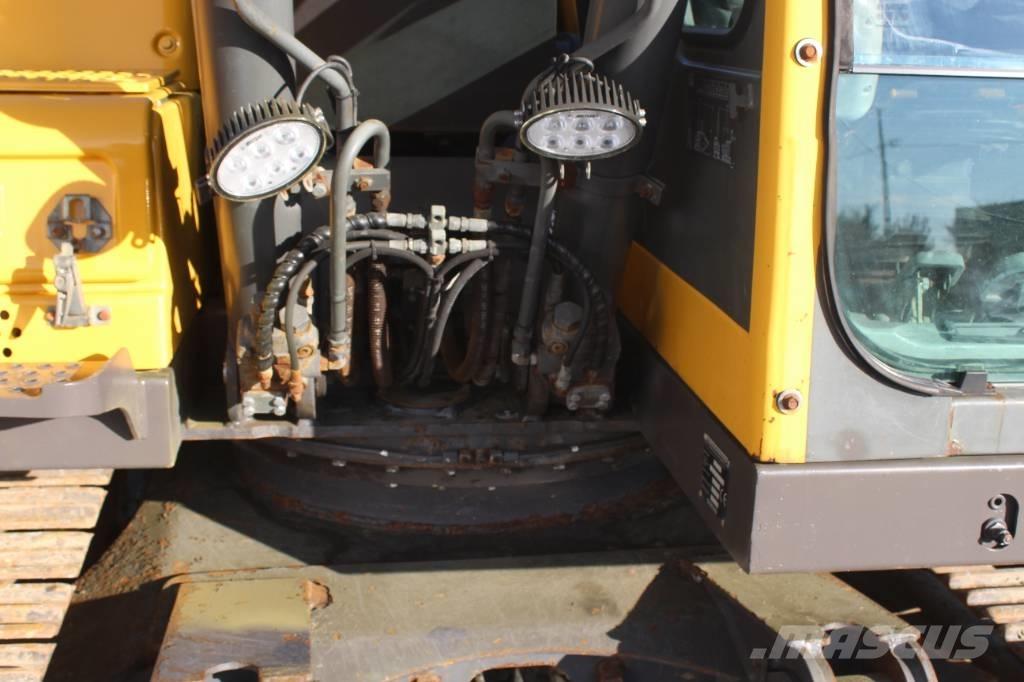 Volvo EC 140 B LC حفارات زحافة