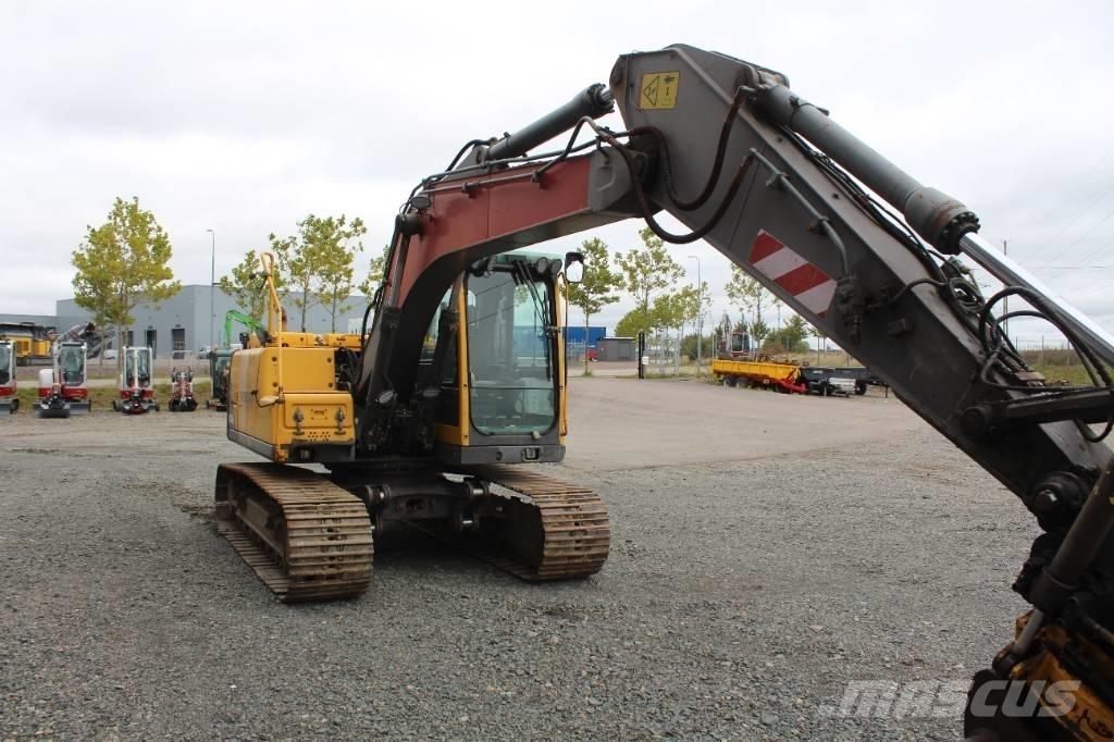 Volvo EC 140 B LC حفارات زحافة