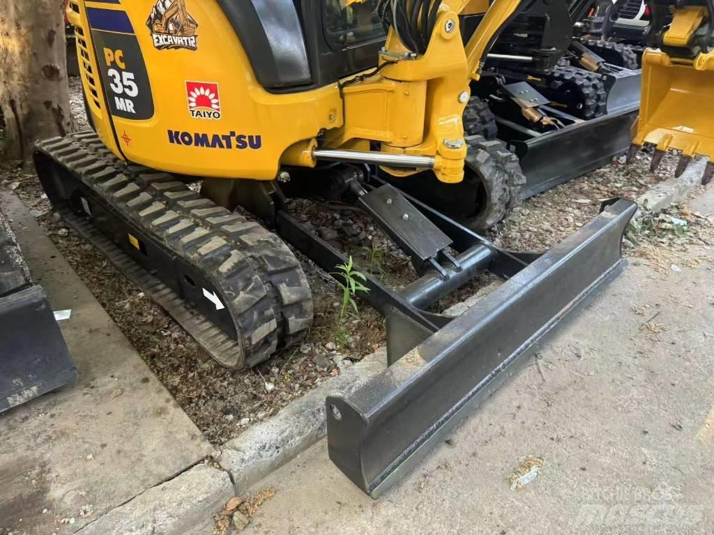 Komatsu PC 35 MR حفارات صغيرة أقل من 7 طن (حفارات صغيرة)