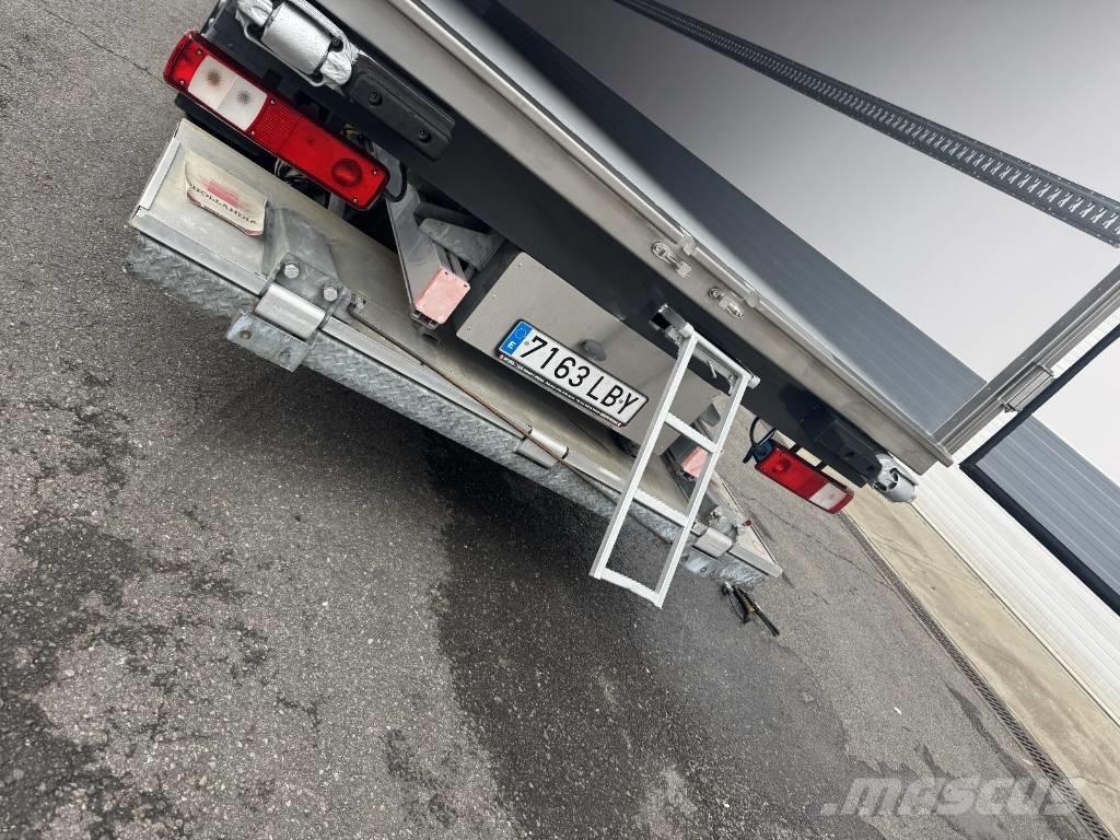 Renault D 26 Wide شاحنات بدرجة حرارة قابلة للضبط