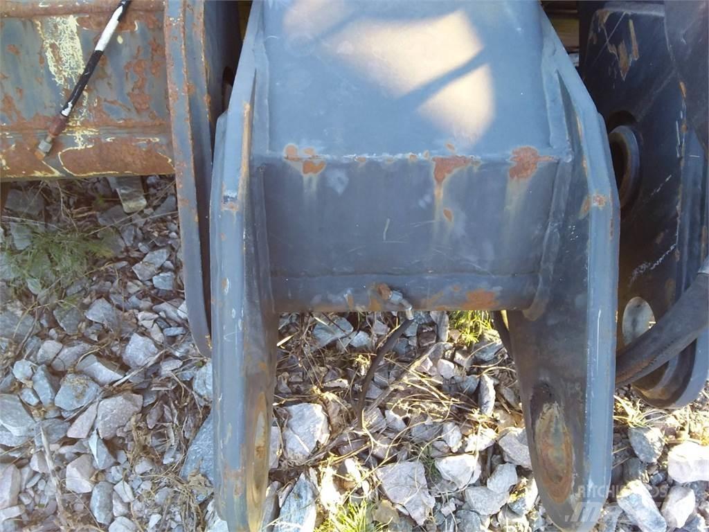 John Deere 210 رافعات حصادات