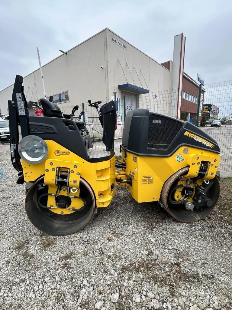 Bomag BW 138 AD-5 مداحل ثنائية الاسطوانة