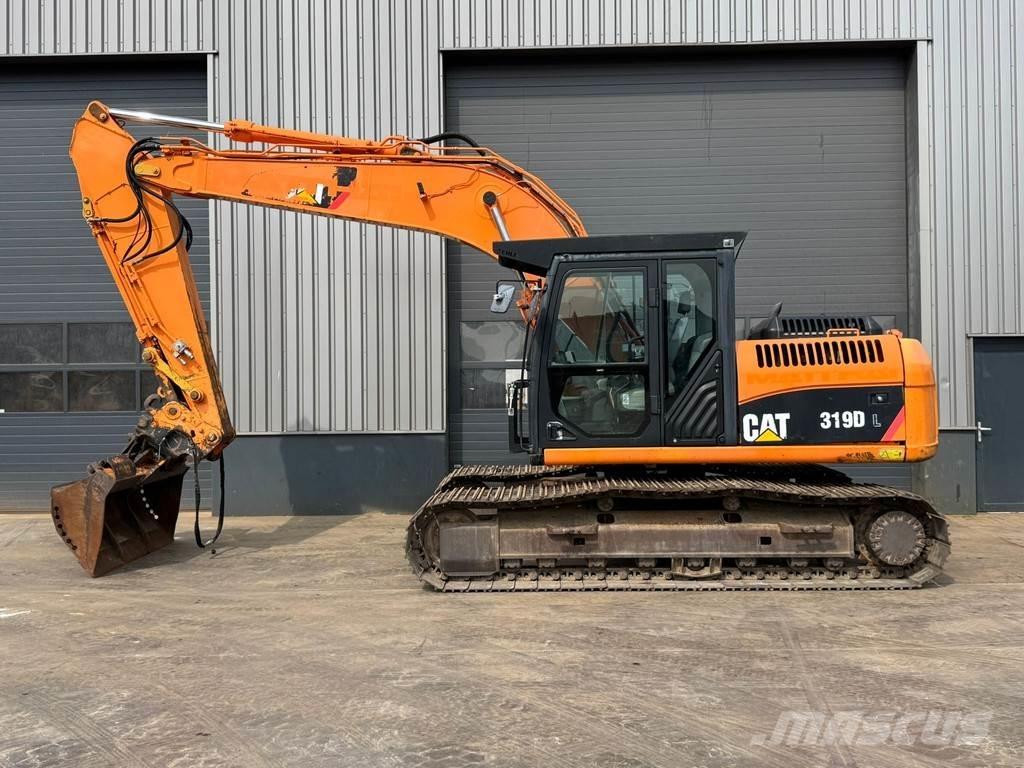 CAT 319DL حفارات زحافة