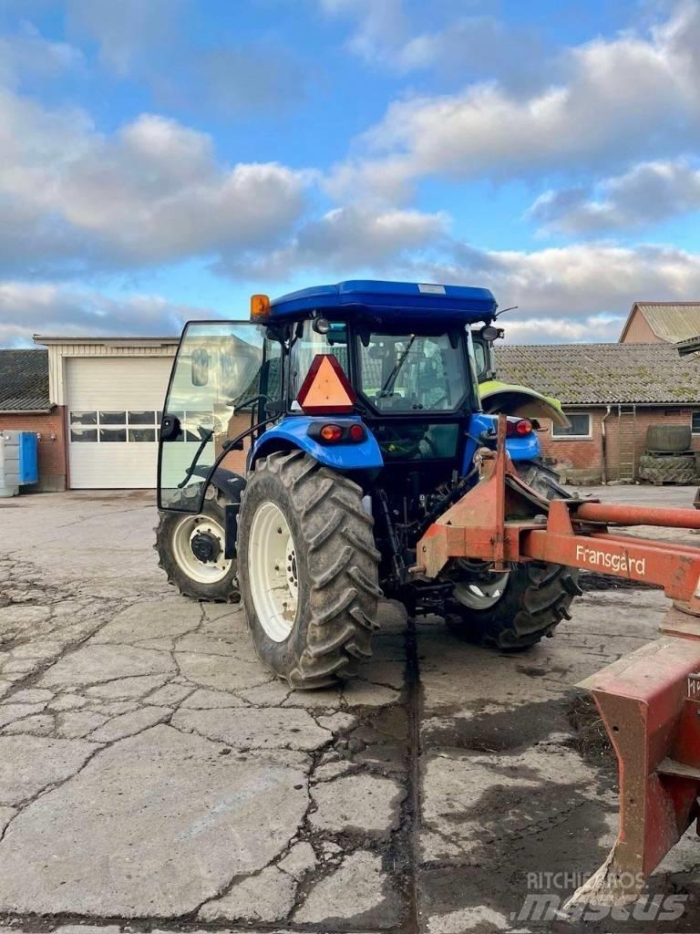 New Holland TD 5.95 الجرارات