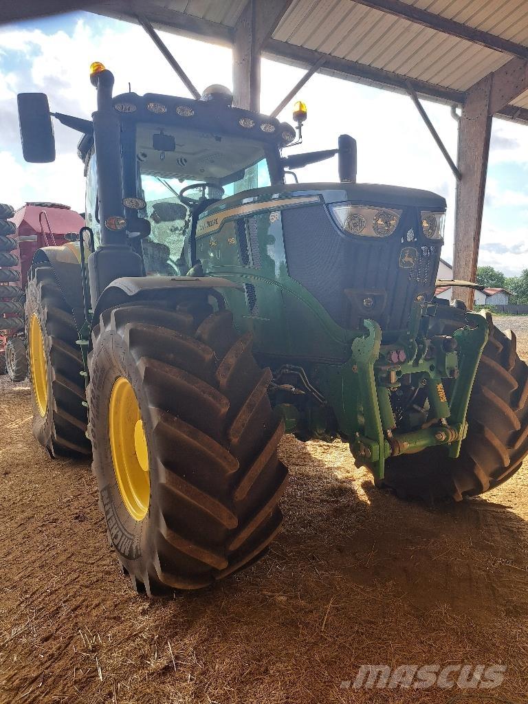 John Deere 6R 195 الجرارات