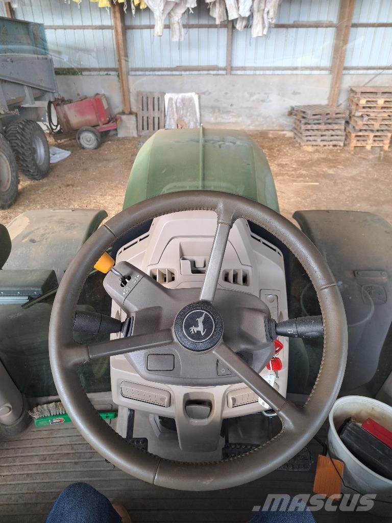 John Deere 6R 195 الجرارات