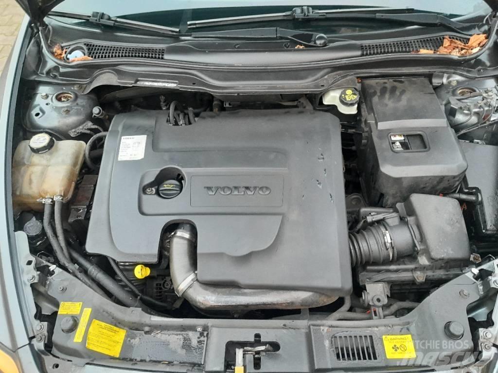 Volvo 1.6 D momentum سيارات