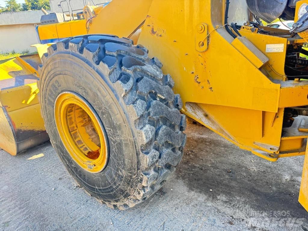 CAT 962 G II لوادر بعجل