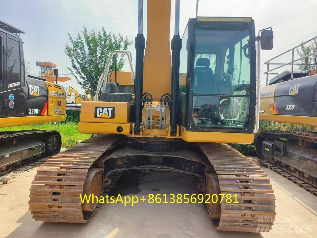 CAT 320 حفارات زحافة