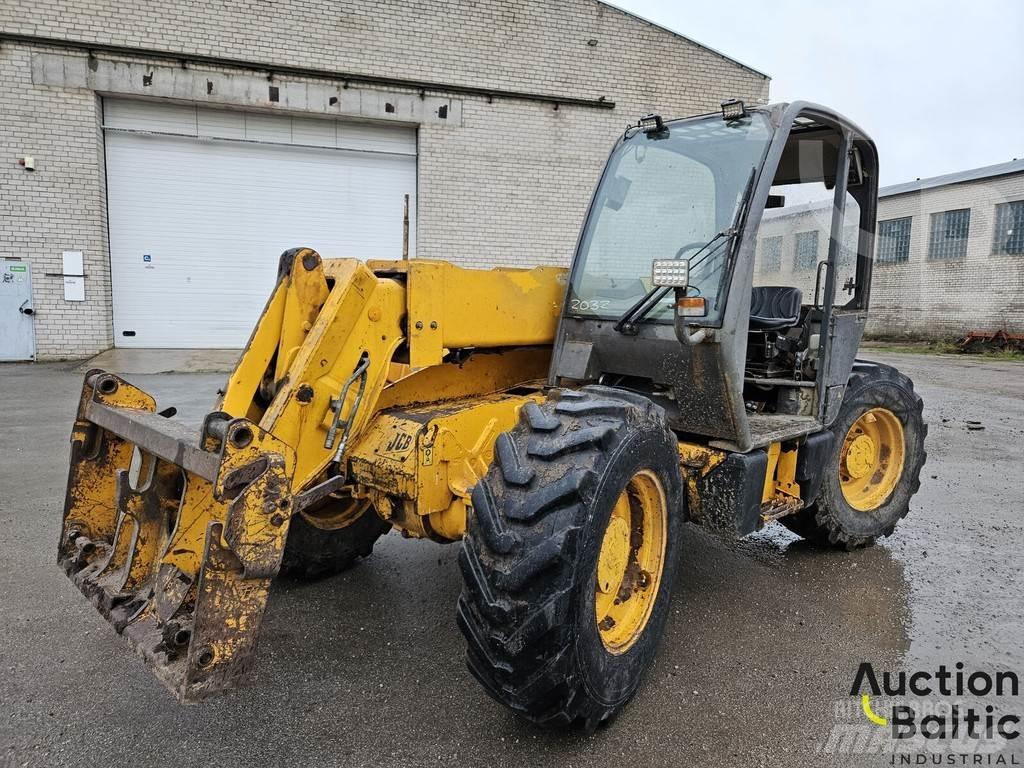 JCB 530 مناولات متداخلة