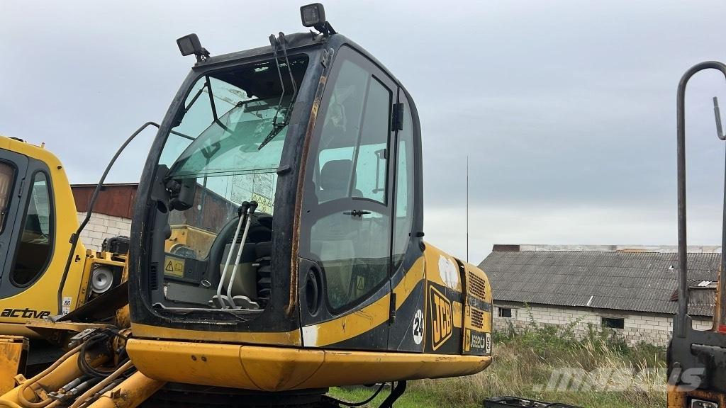 JCB 220 محركات