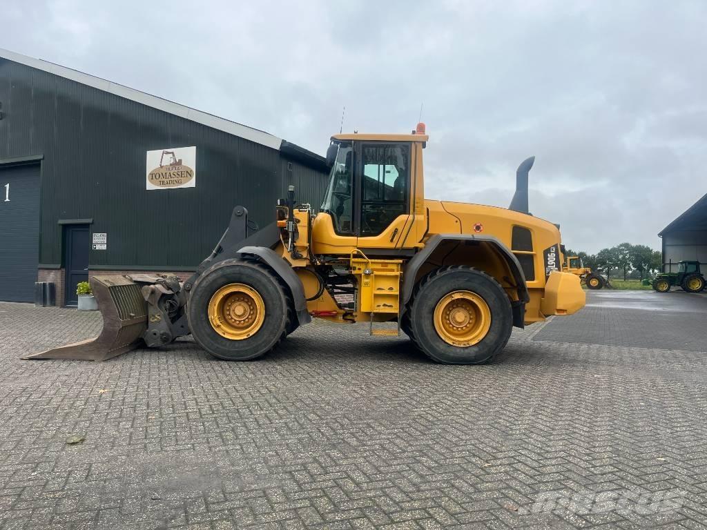 Volvo L 90 G لوادر بعجل