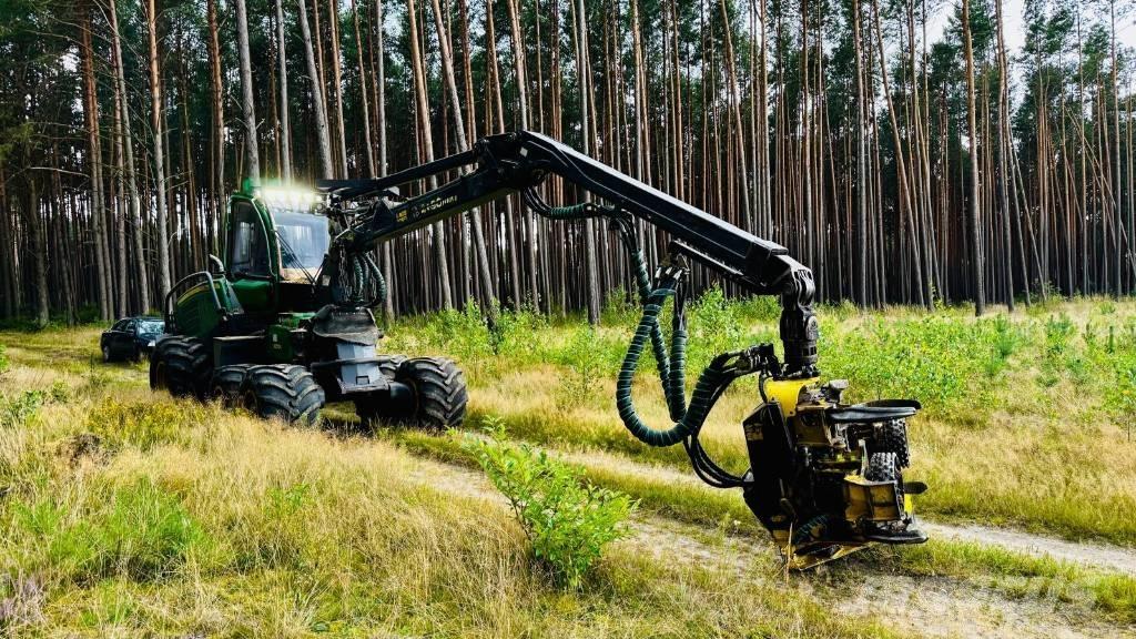 John Deere 1070 حصادات