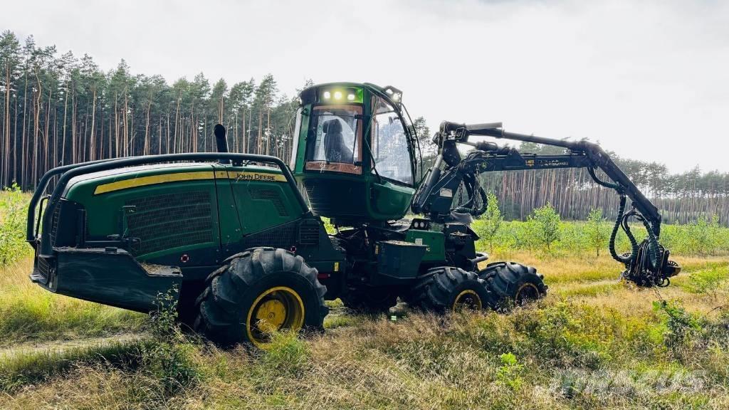 John Deere 1070 حصادات