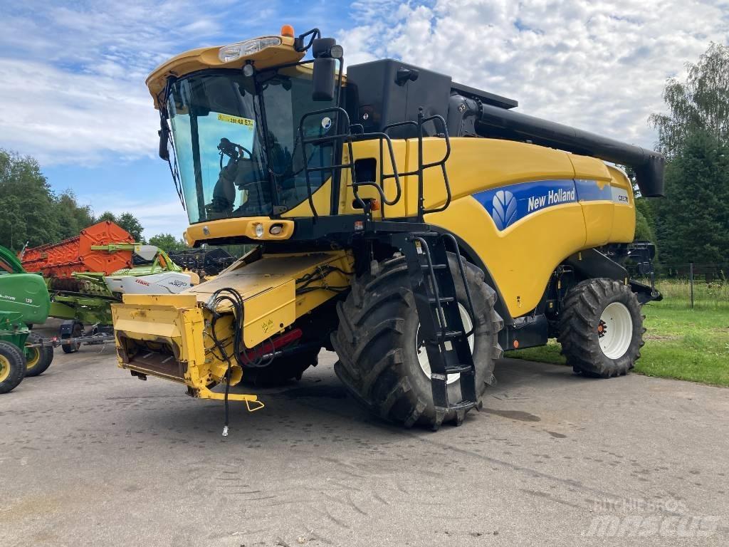 New Holland CX 8070 حصادات