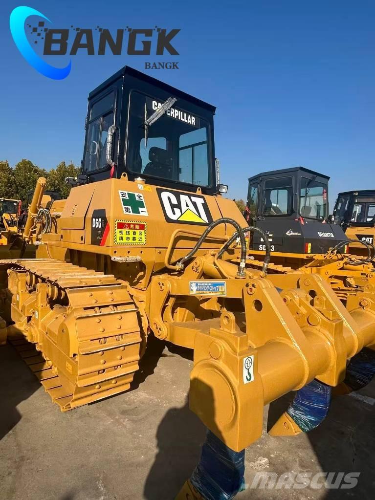 CAT D6G2CL بلدوزرات مجنزرة
