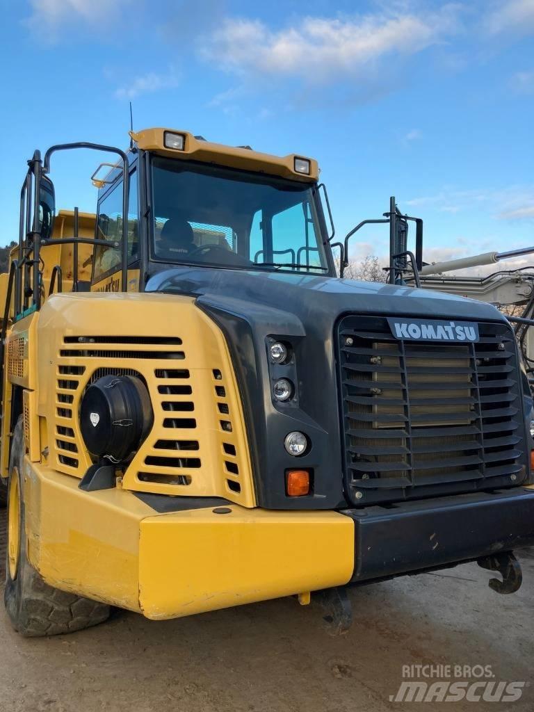 Komatsu HM 300-5E ساحبات مفصلية