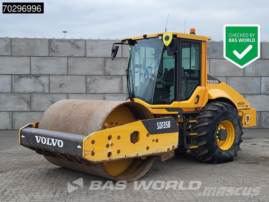 Volvo SD135 B A/C مداحل أحادية الأسطوانة