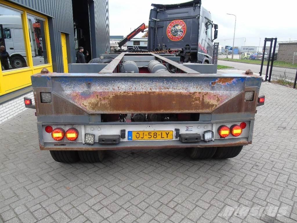 TR'AX 2 AXLE + 20FT نصف مقطورات حاويات