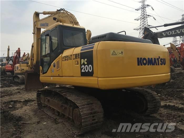 Komatsu PC 200-7 حفارات زحافة