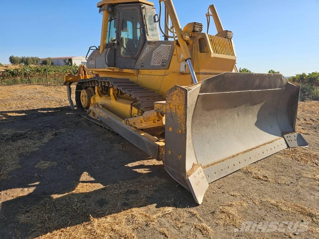 Komatsu D 65 EX 12 بلدوزرات مجنزرة