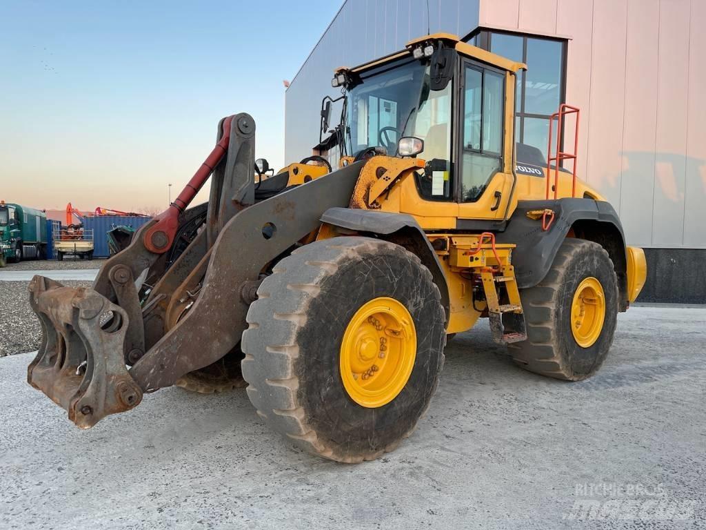 Volvo L 110 H لوادر بعجل
