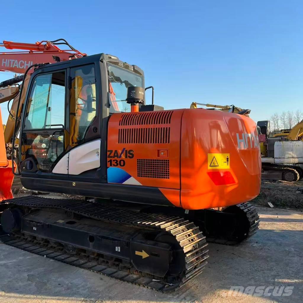 Hitachi ZX 130 حفارات وسط 7 طن - 12 طن