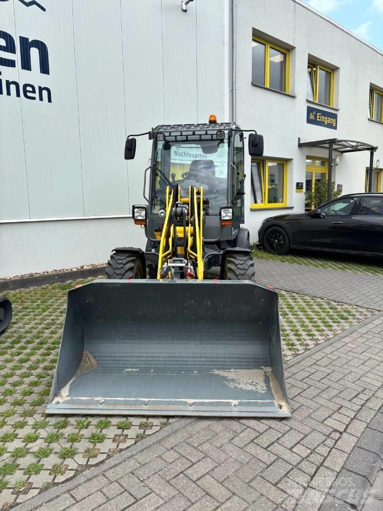 Wacker Neuson WL 38 لوادر بعجل