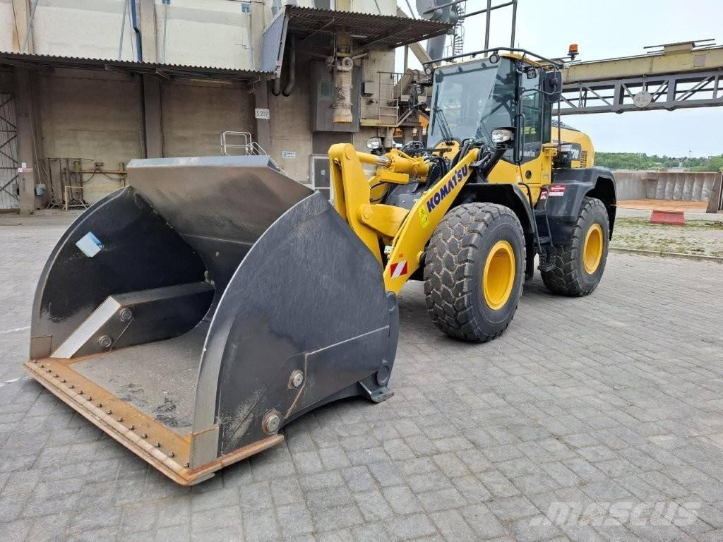 Komatsu WA 270-8E0 لوادر بعجل