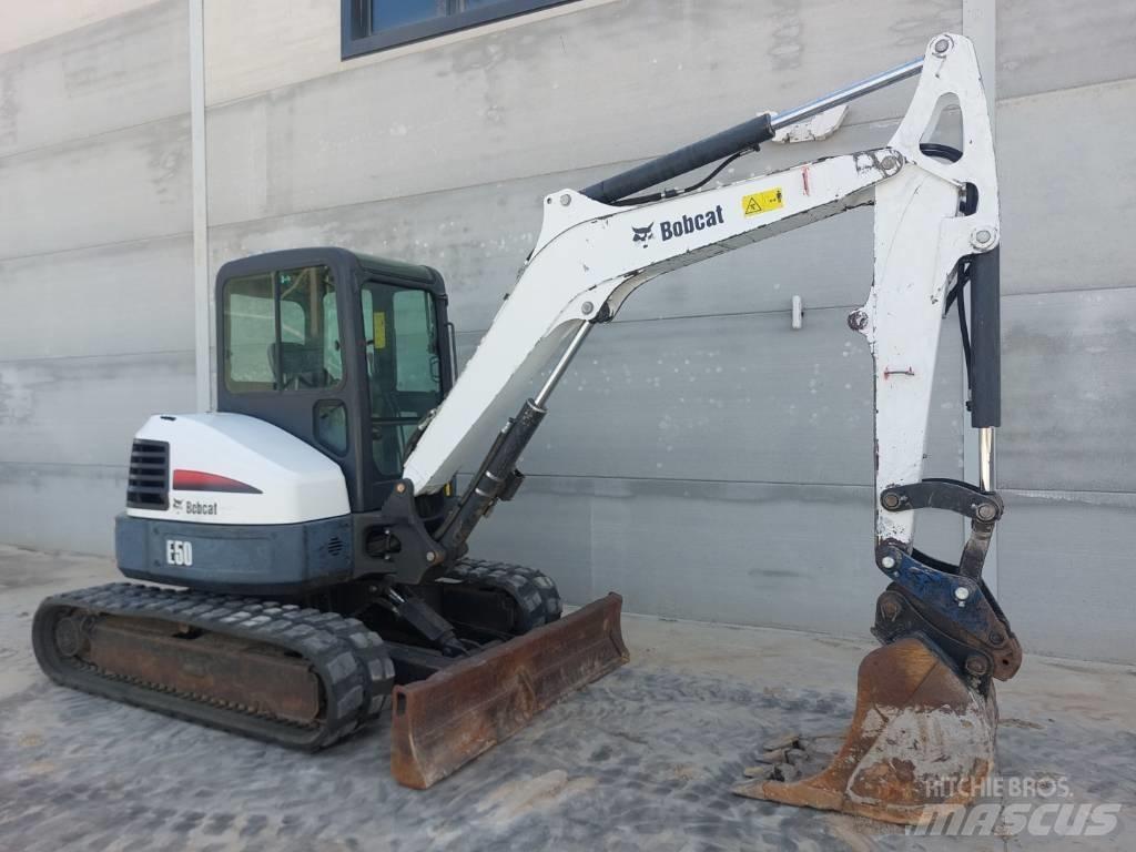 Bobcat E 50 EM حفارات صغيرة أقل من 7 طن (حفارات صغيرة)