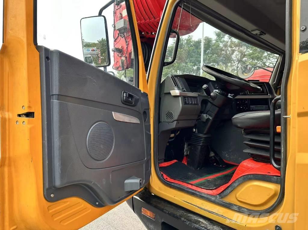 Sany STC1000T رافعات صالحة لكل أنواع الطرق